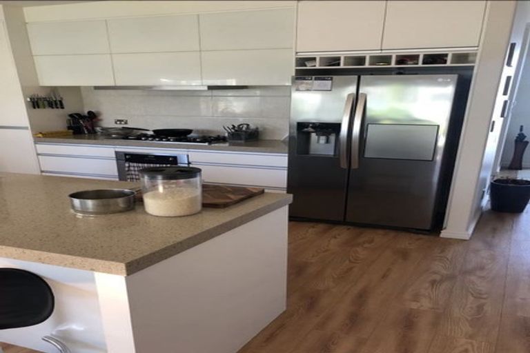 Photo of property in 21a Stamford Crescent, Flat Bush, Auckland, 2019