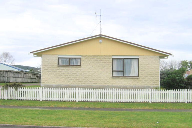 Photo of property in 108 Lorraine Place, Whangamata, 3620
