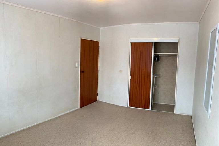 Photo of property in 2/126 Astley Avenue, New Lynn, Auckland, 0600