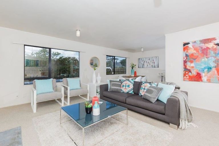 Photo of property in 1/7 Pine Street, New Lynn, Auckland, 0600