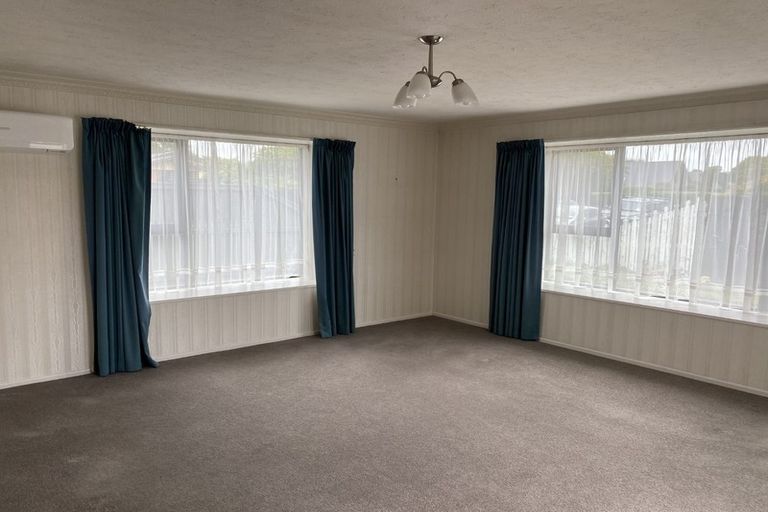 Photo of property in 1/4 Withells Road, Avonhead, Christchurch, 8042