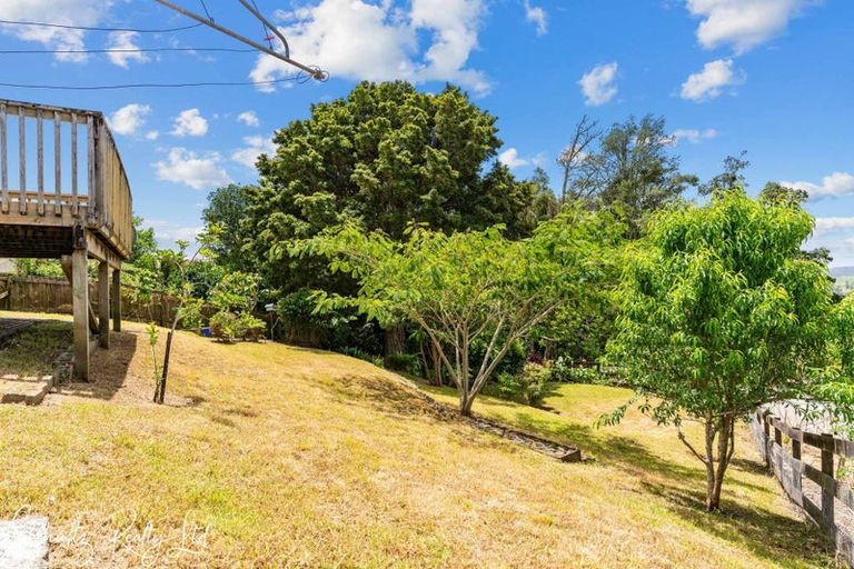 Photo of property in 43 Gorge Road, Maungaturoto, 0520