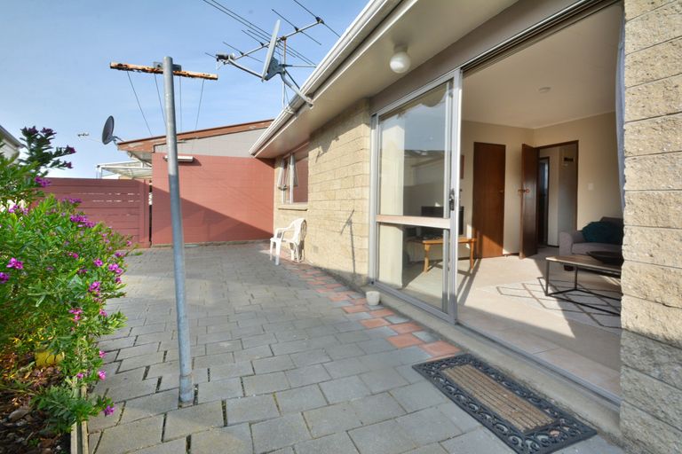 Photo of property in 14g Wesley Street, South Dunedin, Dunedin, 9012