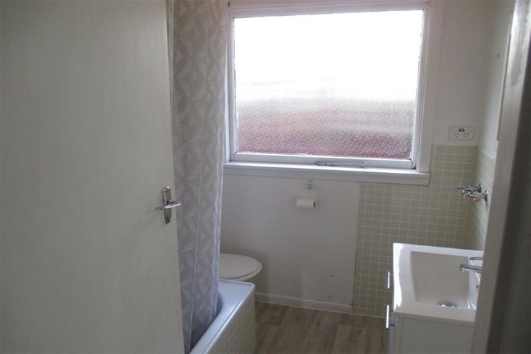 Photo of property in 4/39 Brockworth Place, Riccarton, Christchurch, 8011