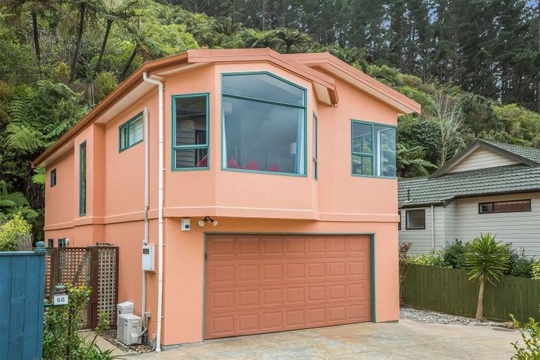 Photo of property in 68 Peterhouse Street, Tawa, Wellington, 5028