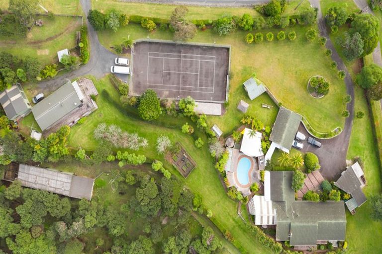 Photo of property in 185 Red Hills Road, Massey, Henderson, 0782