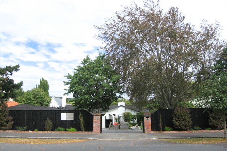 Photo of property in 6 Golf Road, Heretaunga, Upper Hutt, 5018