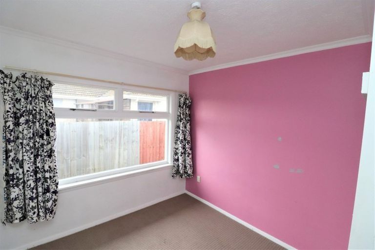 Photo of property in 10 Ontario Place, Wainoni, Christchurch, 8061