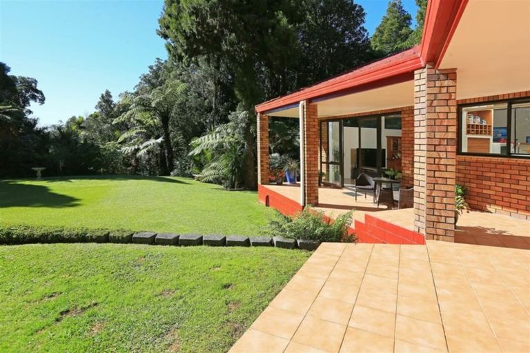 Photo of property in 789 Scenic Drive, Henderson Valley, Auckland, 0612