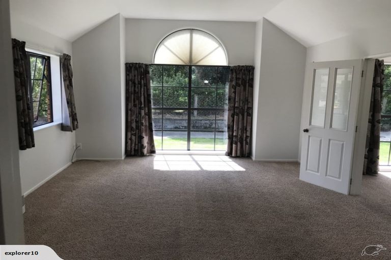 Photo of property in 12 Scandia Court, Hokowhitu, Palmerston North, 4410