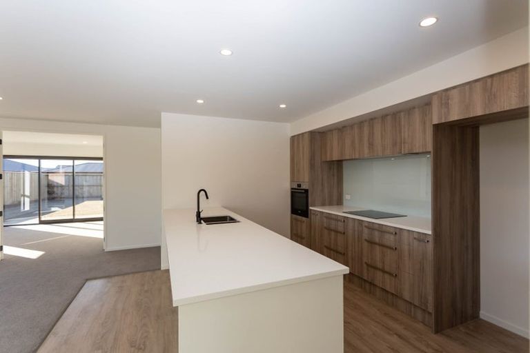 Photo of property in 6 Sanders Way, Rolleston, 7614