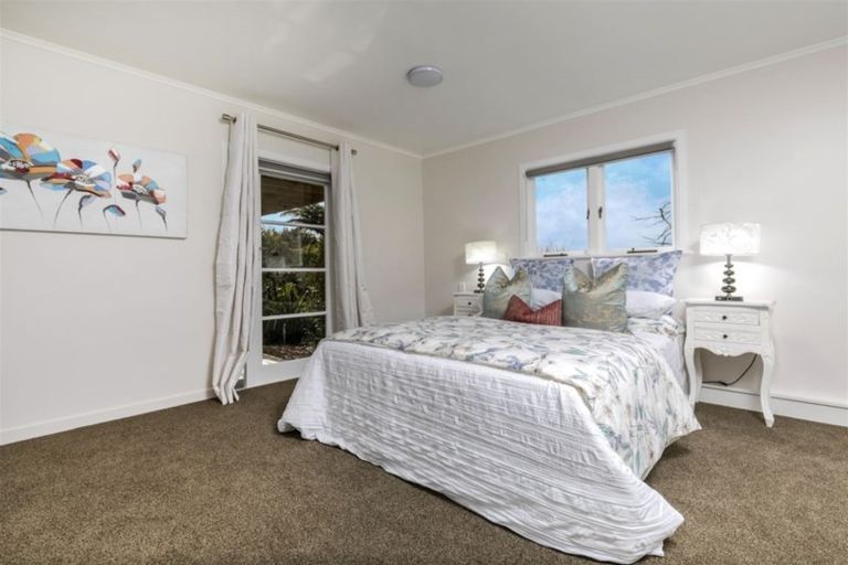 Photo of property in 86 Shetland Street, Glen Eden, Auckland, 0602