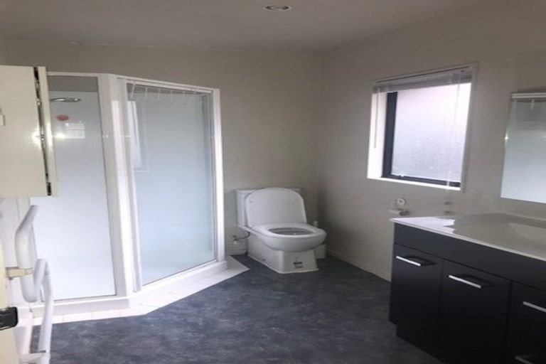 Photo of property in 2/15 Allen Street, Boulcott, Lower Hutt, 5011