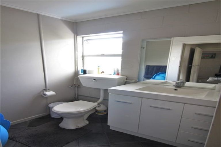 Photo of property in 4/17 May Street, Hamilton East, Hamilton, 3216