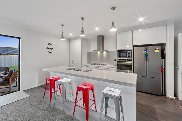 Photo of property in 120 Hillpark Drive, Pokeno, 2402