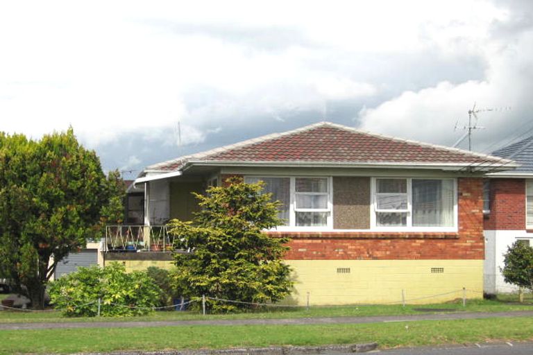 Photo of property in 3/120 Titirangi Road, New Lynn, Auckland, 0600