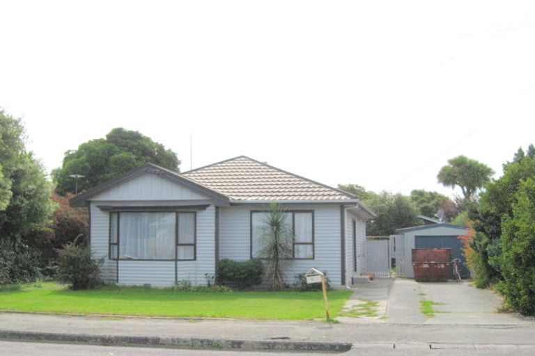 Photo of property in 2/13 Frederick Street, Waltham, Christchurch, 8011