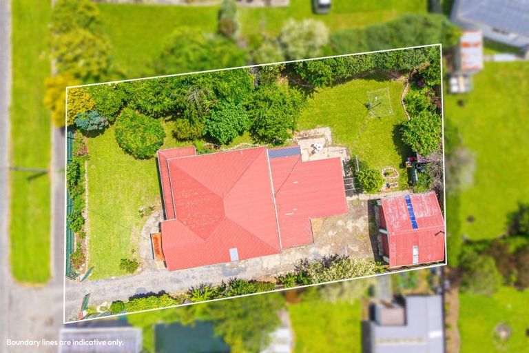 Photo of property in 2 Cambridge Street, Pahiatua, 4910