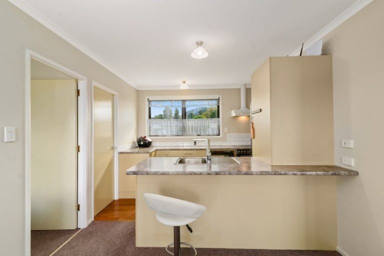 Photo of property in 2 Tatai Street, Koutu, Rotorua, 3010