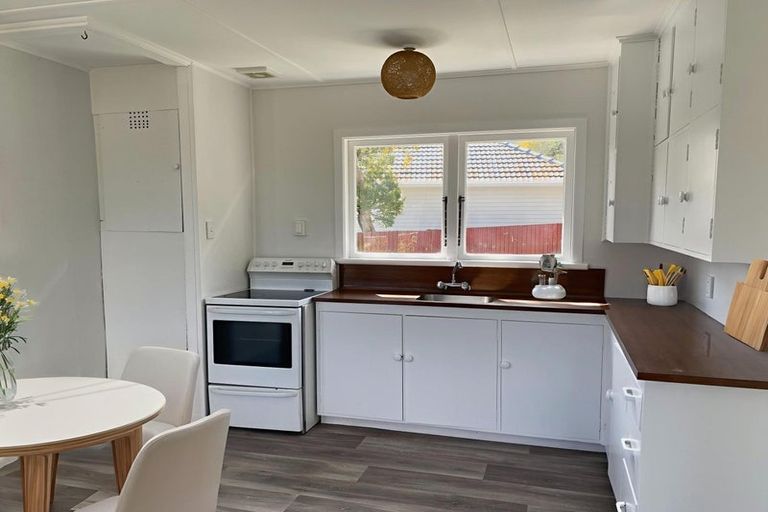 Photo of property in 35 Petrie Street, Wainuiomata, Lower Hutt, 5014