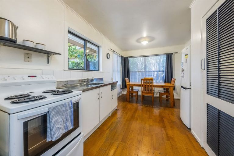 Photo of property in 90 Chichester Drive, Rosehill, Papakura, 2113