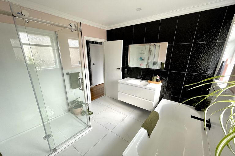 Photo of property in 100 Wilson Street, Te Awamutu, 3800