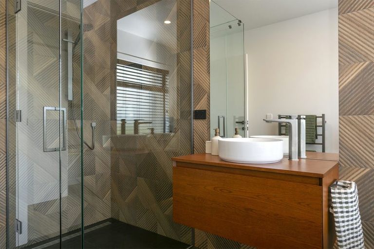 Photo of property in 32 The Fairways, Kinloch, Taupo, 3377