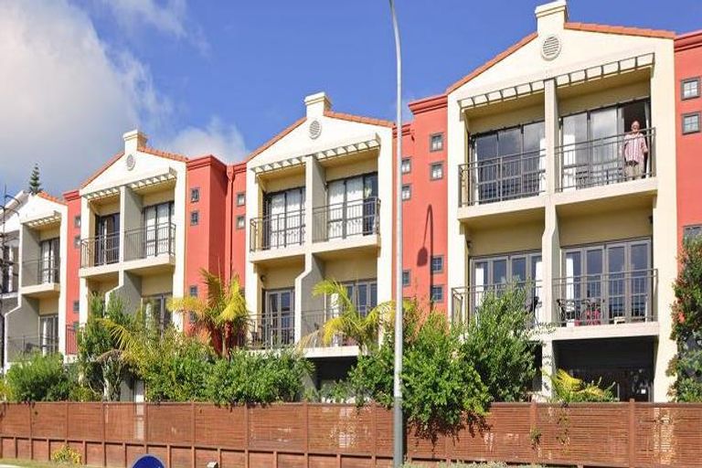 Photo of property in 1/346 Oceanbeach Road, Mount Maunganui, 3116