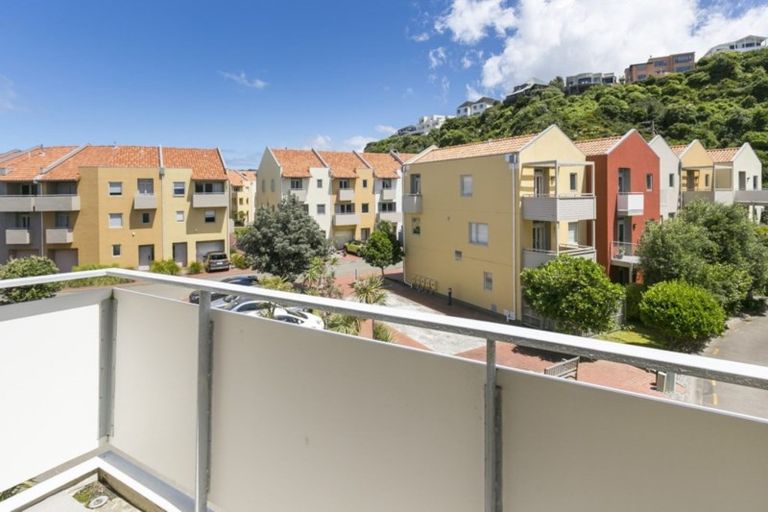 Photo of property in Marrakech Cafe, 39/305 Evans Bay Parade, Hataitai, Wellington, 6021