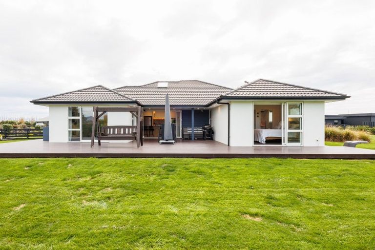 Photo of property in 61 Hartwell Drive, Kelvin Grove, Palmerston North, 4470