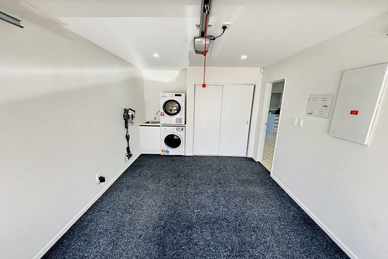 Photo of property in 19c Farwood Drive, Henderson, Auckland, 0612