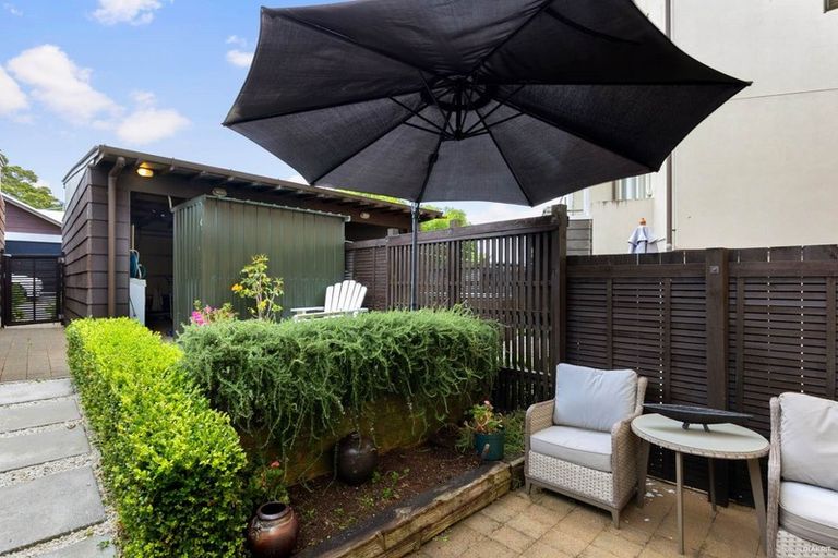 Photo of property in 50 Kirikiri Lane, East Tamaki, Auckland, 2013