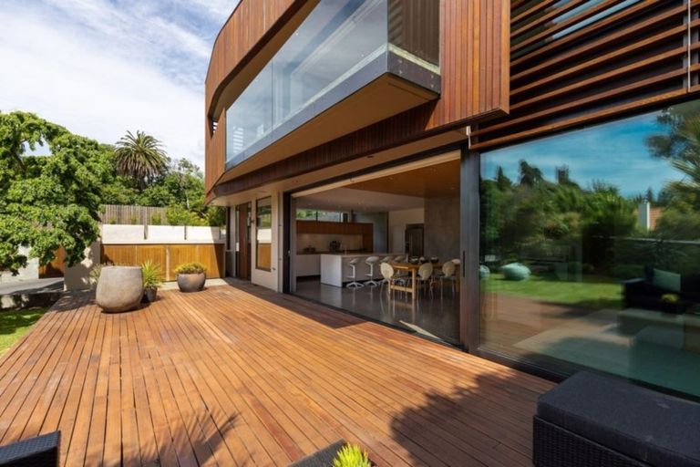 Photo of property in 27 Examiner Street, Nelson, 7010