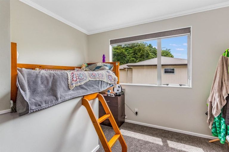 Photo of property in 13b Peterhouse Street, Tawa, Wellington, 5028
