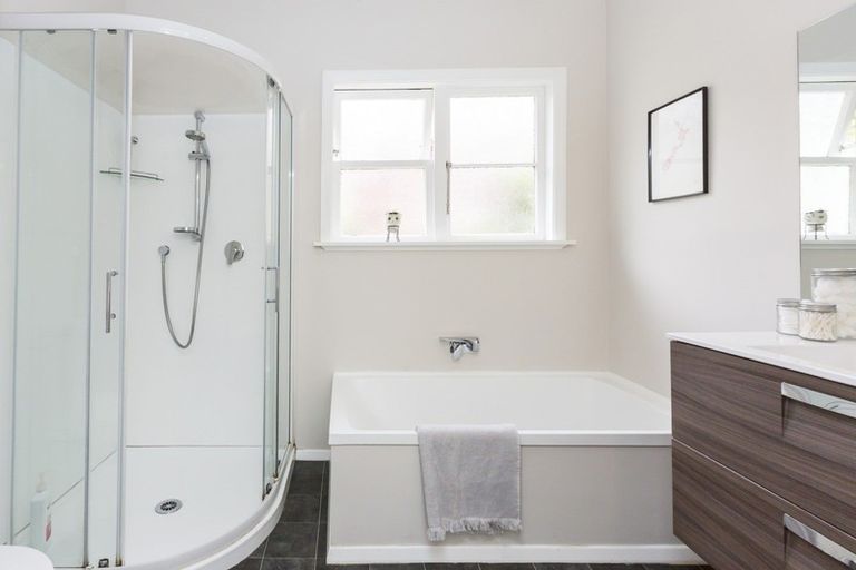 Photo of property in 73 Kamahi Street, Stokes Valley, Lower Hutt, 5019