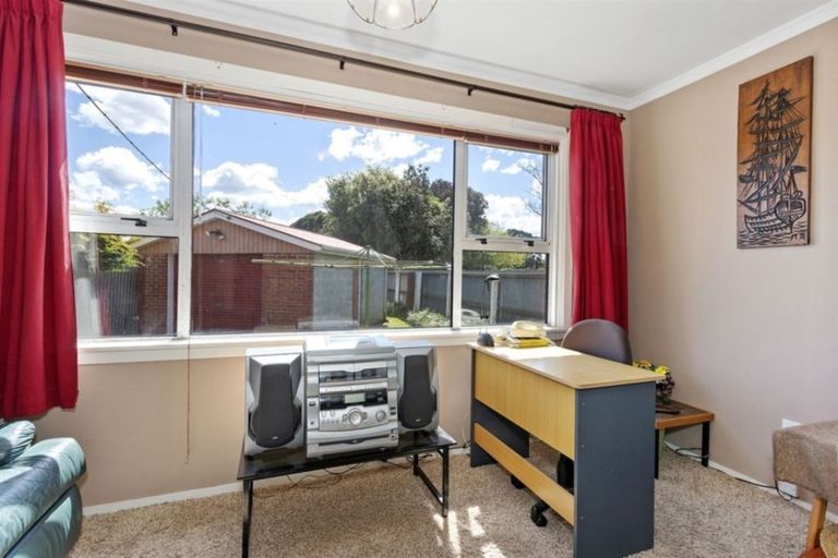 Photo of property in 427 Linwood Avenue, Bromley, Christchurch, 8062