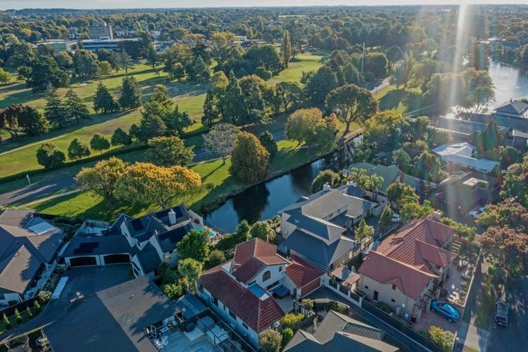 Photo of property in 15 Montgomery Terrace, Hokowhitu, Palmerston North, 4410