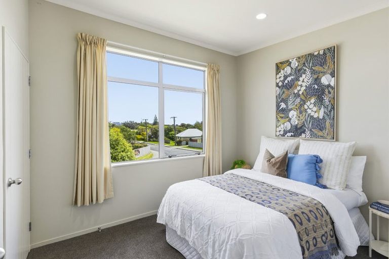 Photo of property in 47a Mazengarb Road, Paraparaumu Beach, Paraparaumu, 5032