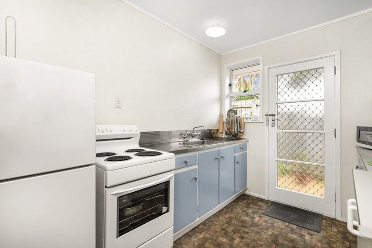 Photo of property in 3/135 Titirangi Road, New Lynn, Auckland, 0600