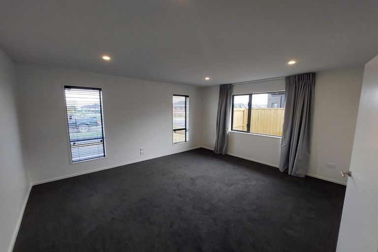 Photo of property in 19 Frogmore Way, Rolleston, 7615