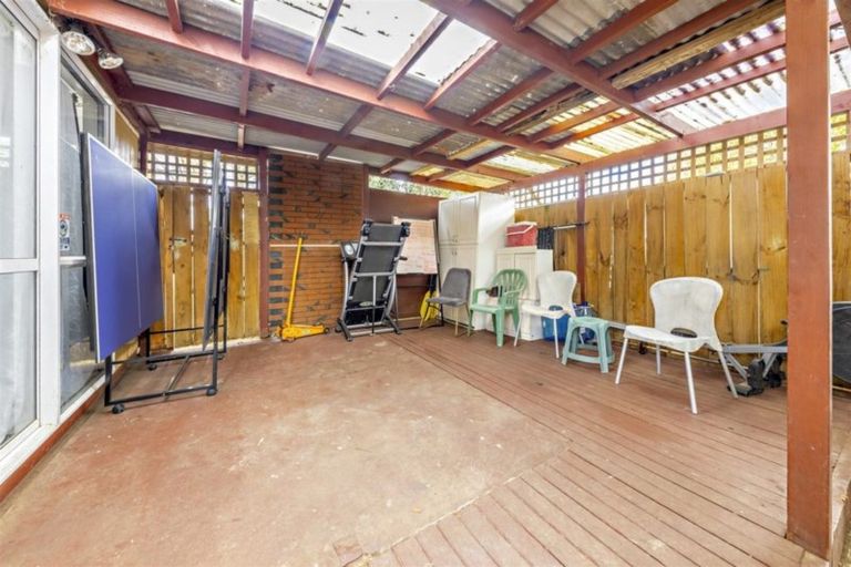 Photo of property in 8 Dosina Place, Flat Bush, Auckland, 2023