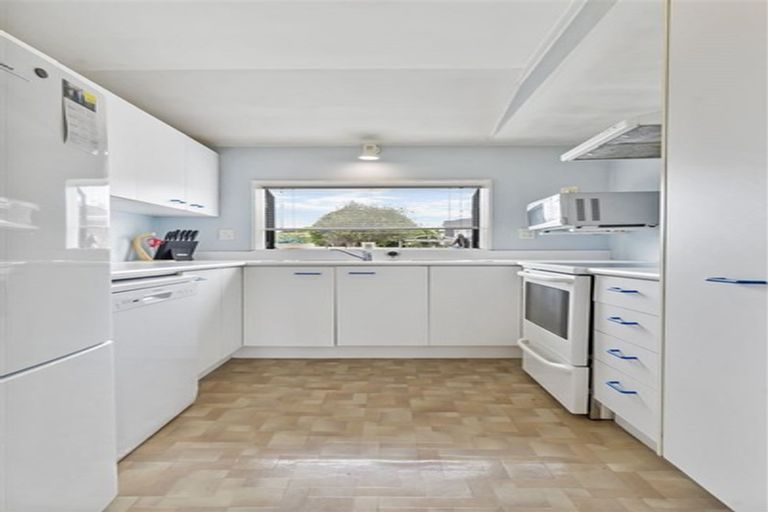 Photo of property in 3/69 Moore Street, Howick, Auckland, 2014