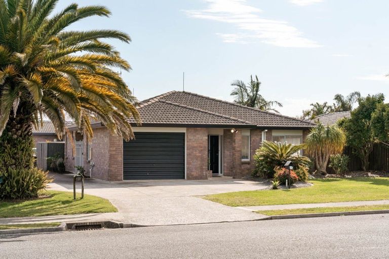 Photo of property in 11a Hibiscus Avenue, Mount Maunganui, 3116