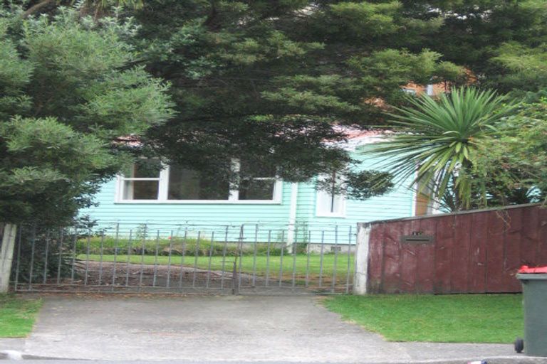 Photo of property in 10 Prestige Place, Maoribank, Upper Hutt, 5018