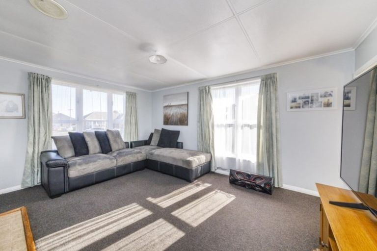 Photo of property in 19 Ward Street, Bulls, 4818