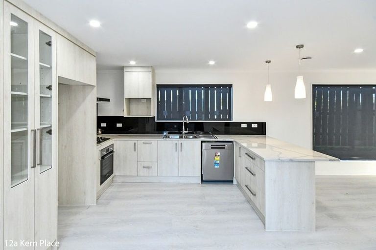 Photo of property in 12a Kern Place, Manurewa, Auckland, 2102