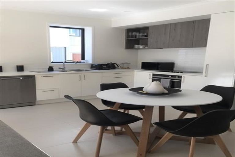 Photo of property in 66 Rangihina Road, Hobsonville, Auckland, 0616