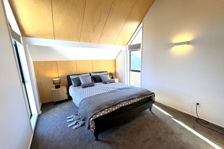 Photo of property in 1/251 Memorial Avenue, Burnside, Christchurch, 8053