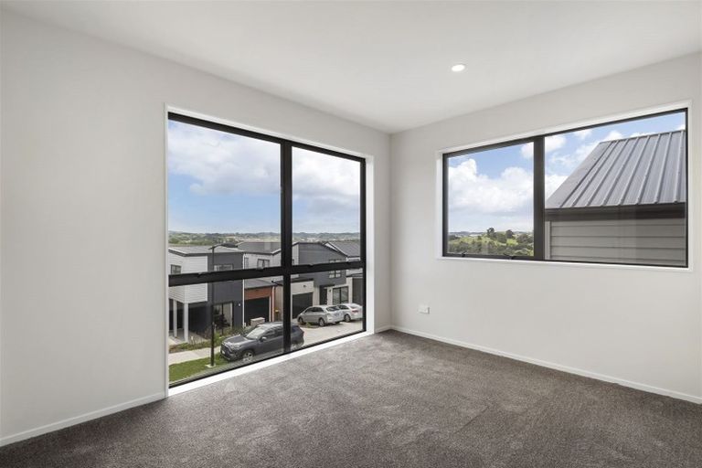 Photo of property in 7 Kea Road, Silverdale, 0932