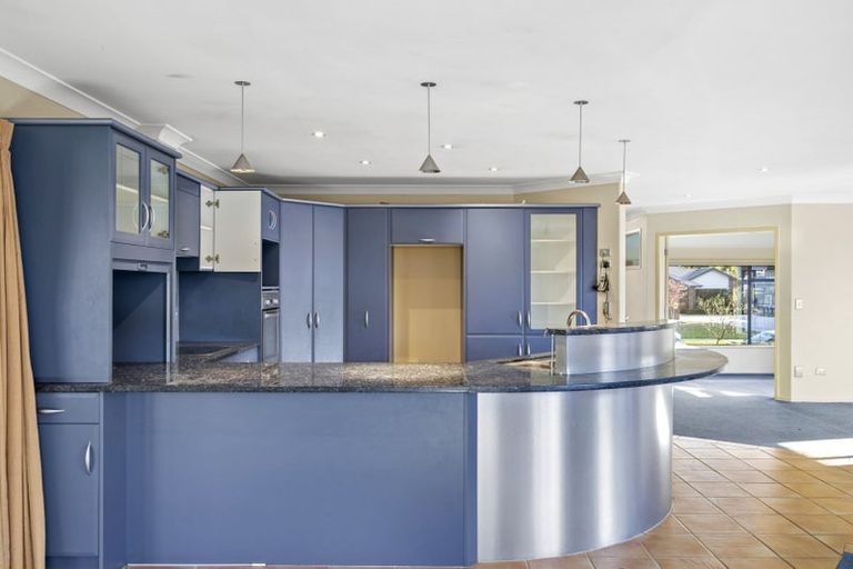 Photo of property in 8 Oldfield Court, Huntington, Hamilton, 3210